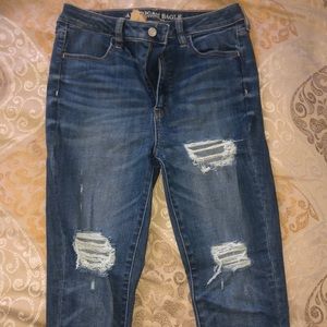 American Eagle Distressed Jeans Size 8